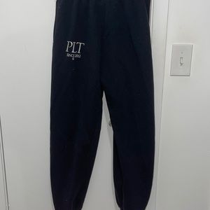 *Pretty Little Thing* Black Sweatpant Joggers